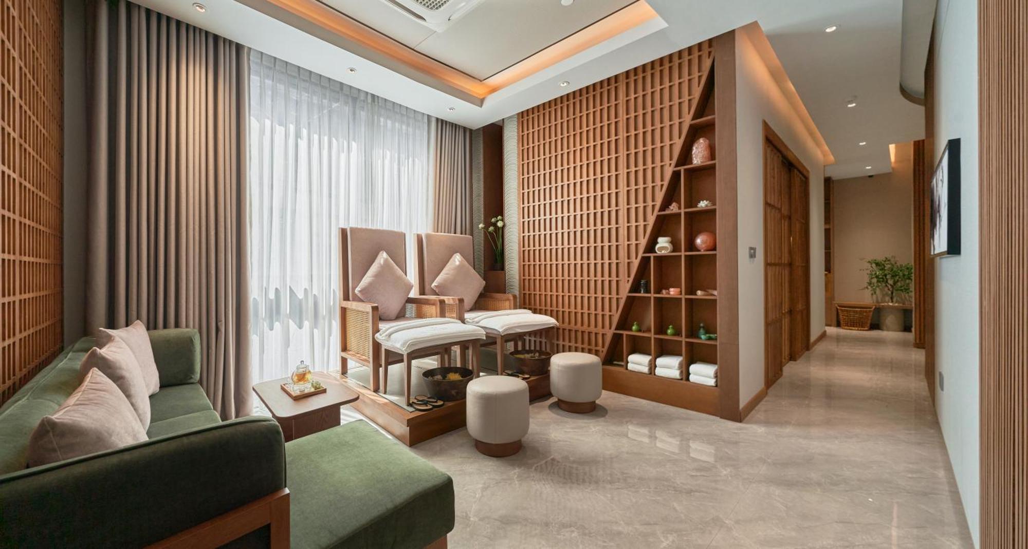 Luxcity Hotel & Apartment Phnom Penh Bagian luar foto